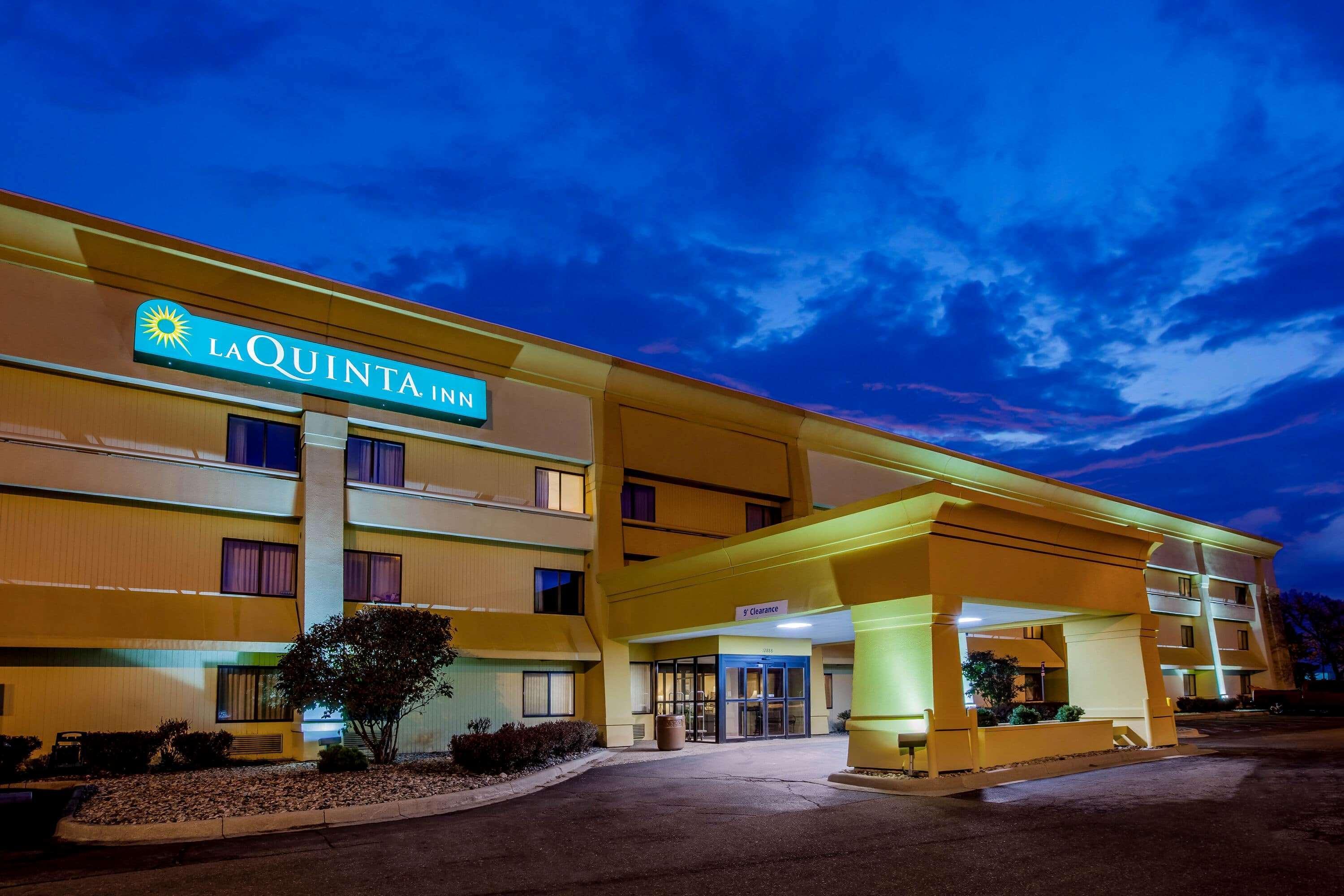 La Quinta Inn By Wyndham Detroit Southgate Exterior photo