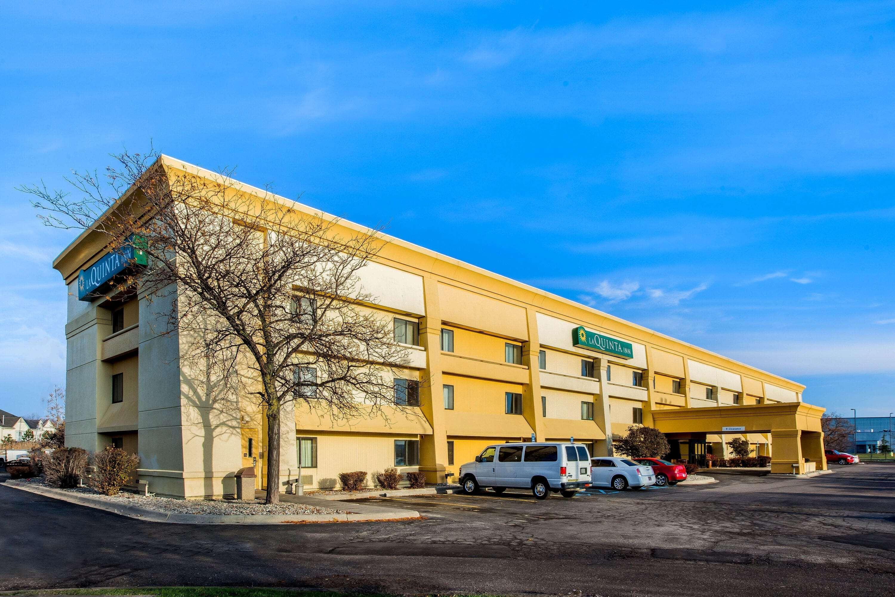 La Quinta Inn By Wyndham Detroit Southgate Exterior photo
